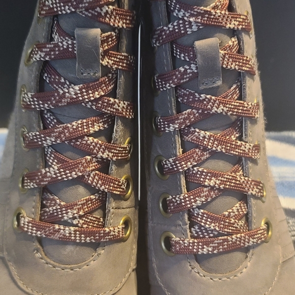 Sorel Boots - Picture 6 of 13
